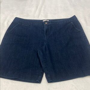 Dockers Blue Jean Shorts Mid-Length WOMENS SIZE 18